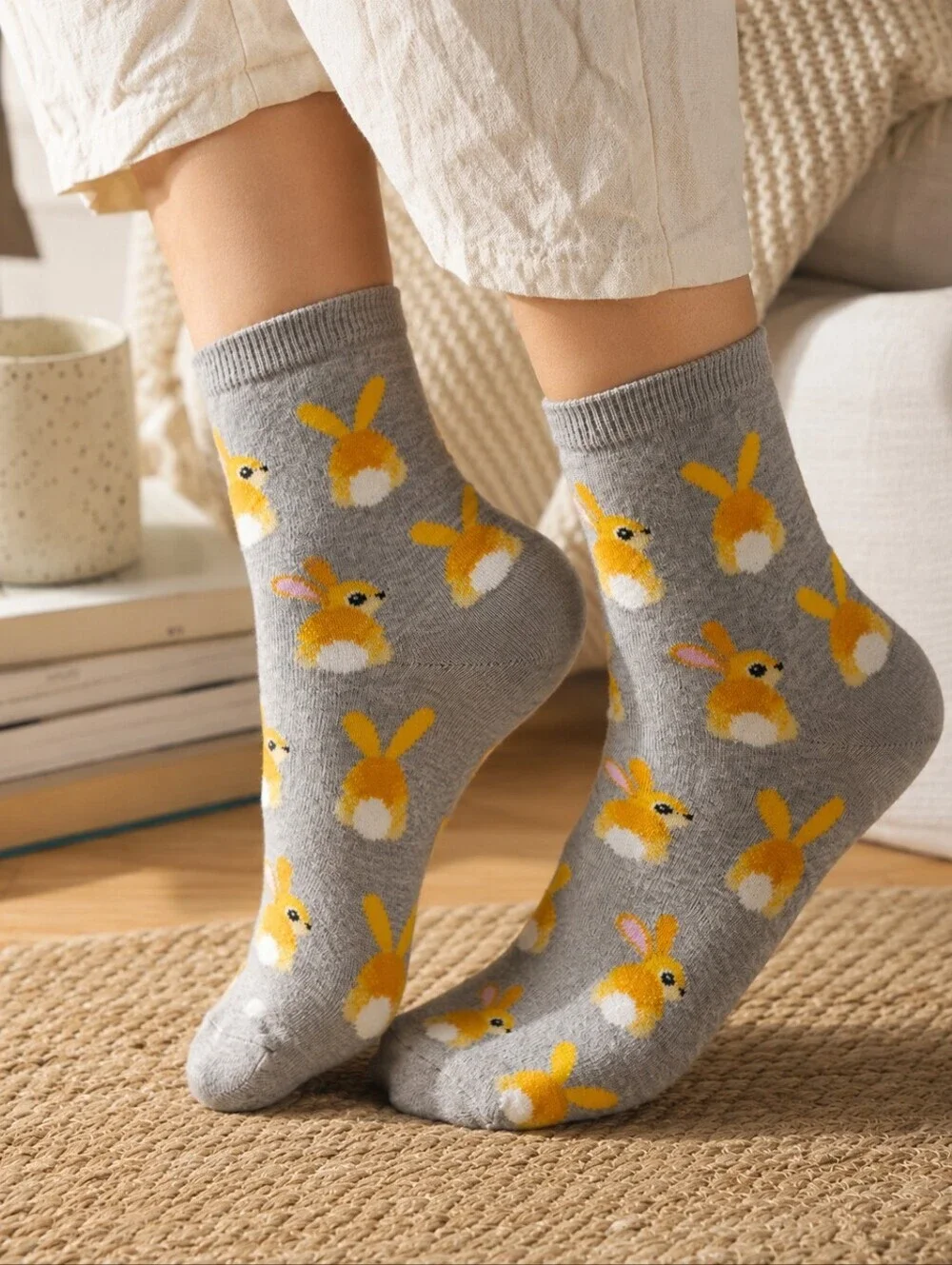 HOT SOX Bunny Crew Socks NWT Cotton Cute Kawaii Cottagecore Cozy Crew Socks 🐰